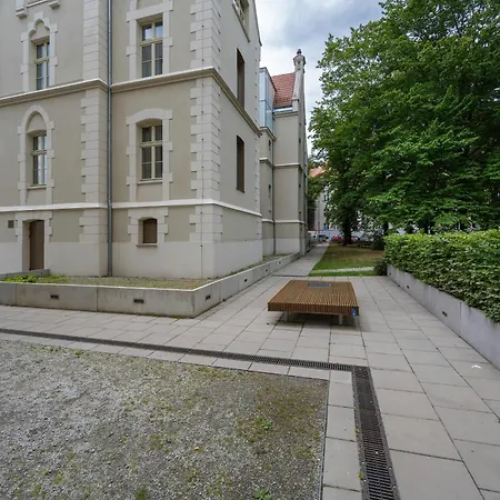 公寓 Apartament Z Ogrodkiem Zielona Okolica By Renters 弗罗茨瓦夫